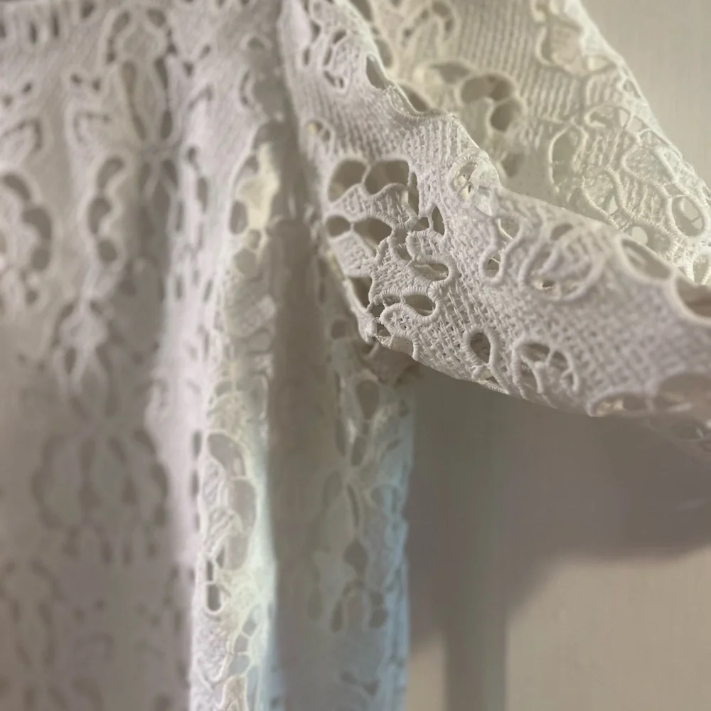 Banana Republic, Lace Puff-Sleeve Top, Size S - Picture 3 of 5